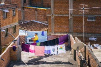 Lessive sur un toit, Huaraz
